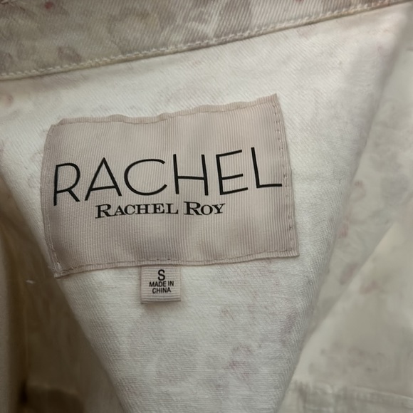 Like new jacket. It is a soft "jean jacket" style. The sleeves are 3/4 flared. - Picture 9 of 9